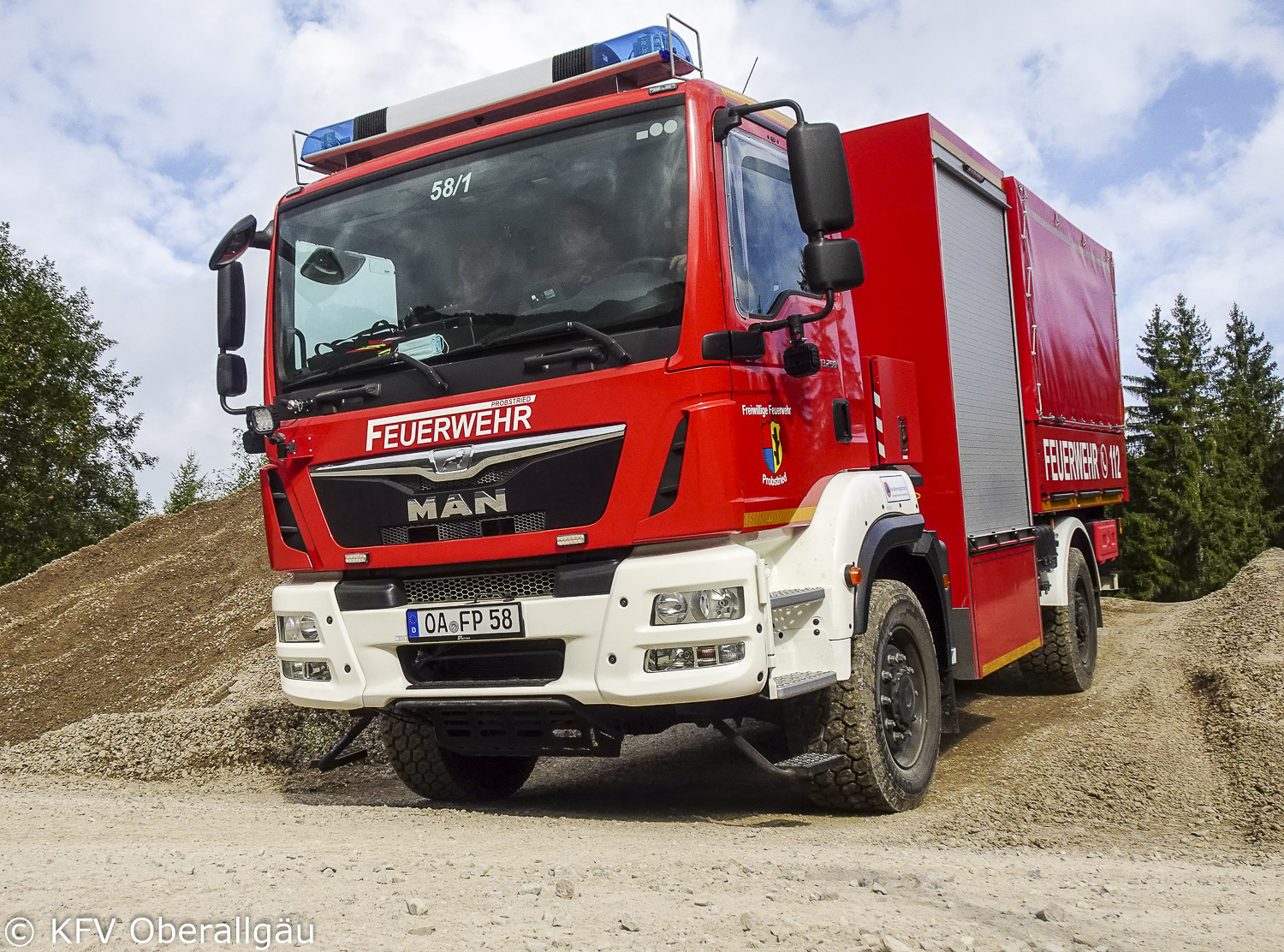 Schlauchwagen 2000 der Feuerwehr Probstried