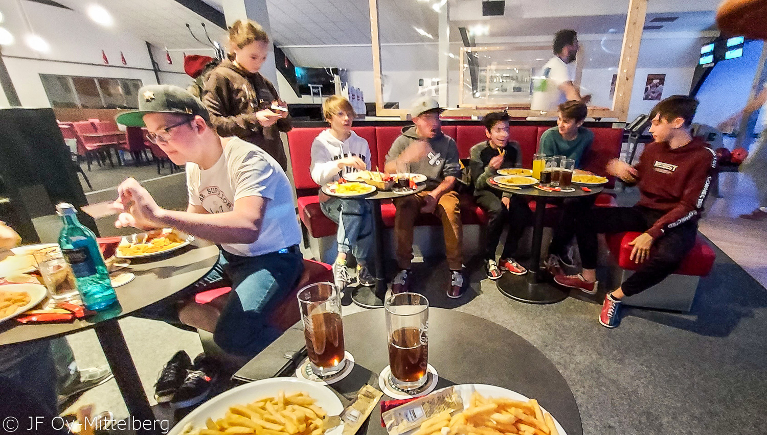 Pause und Stärkung bei Pommes