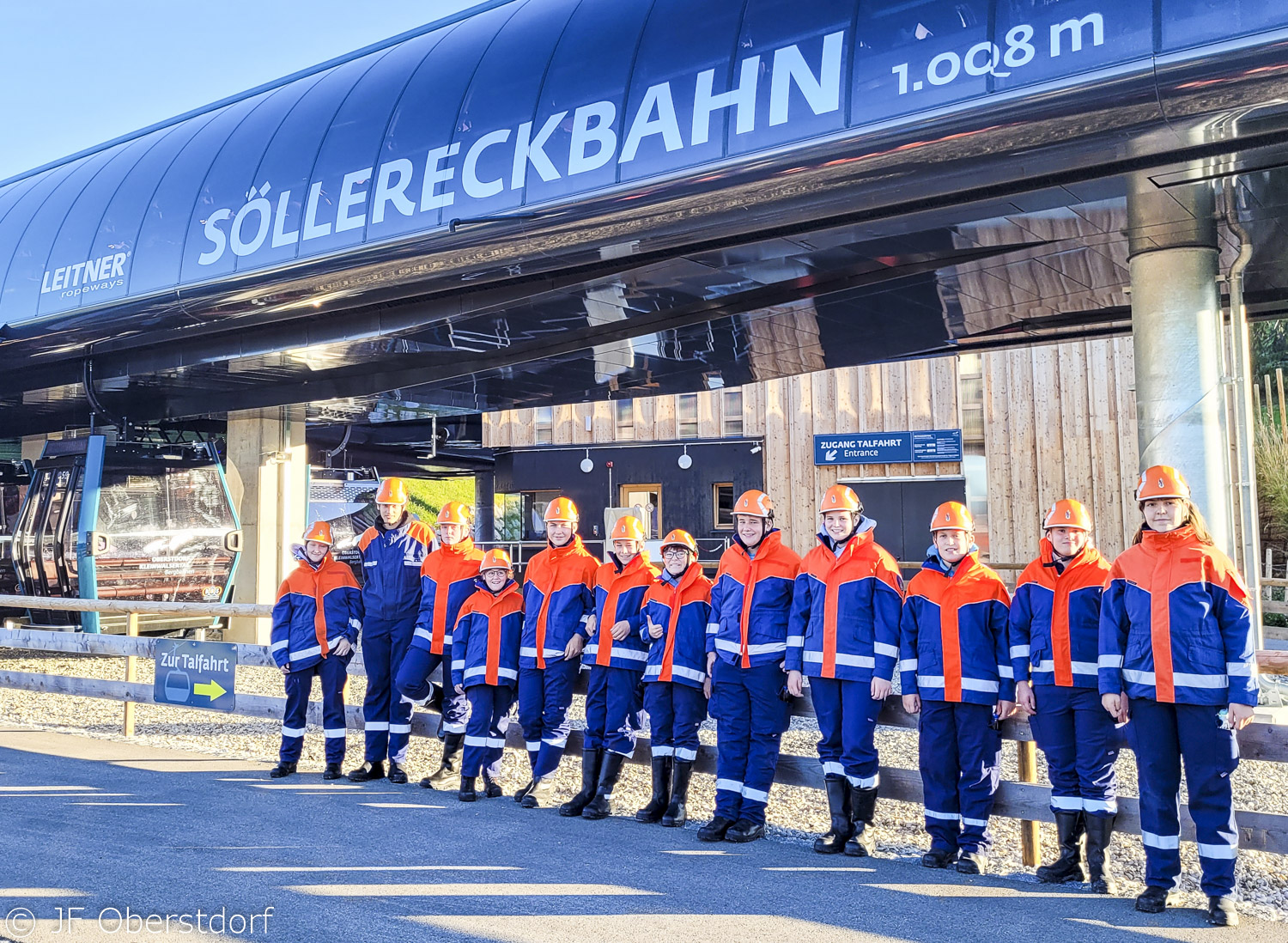 Jugendfeuerwehr Oberstdorf beim Strahlrohrfußball