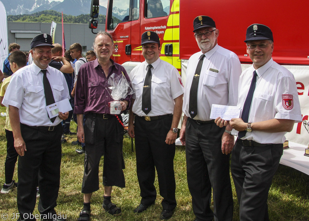 Spendenübergabe an die JF Oberallgäu